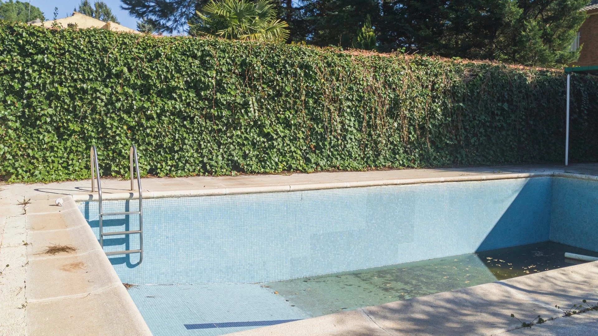 Should You Completely Drain Your Pool in the Winter?
