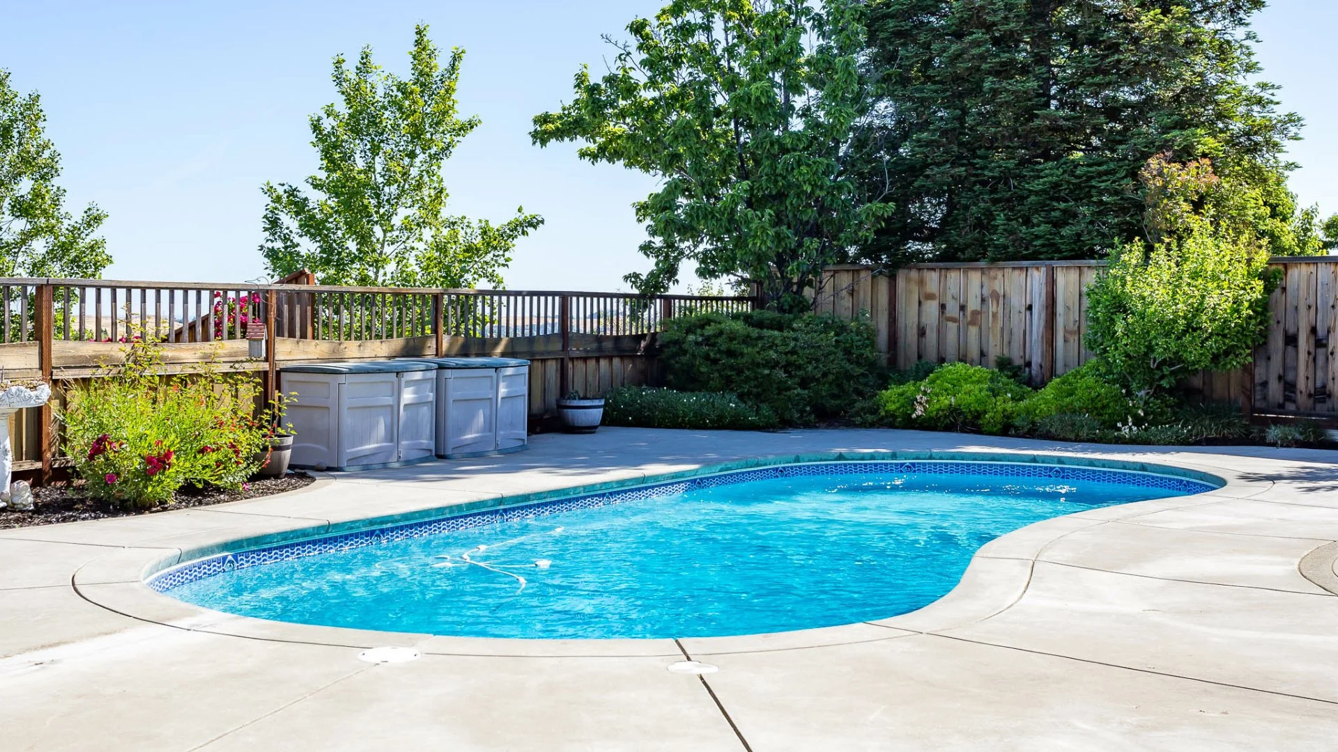 What Is the SLAM Method When Referring to a Pool?