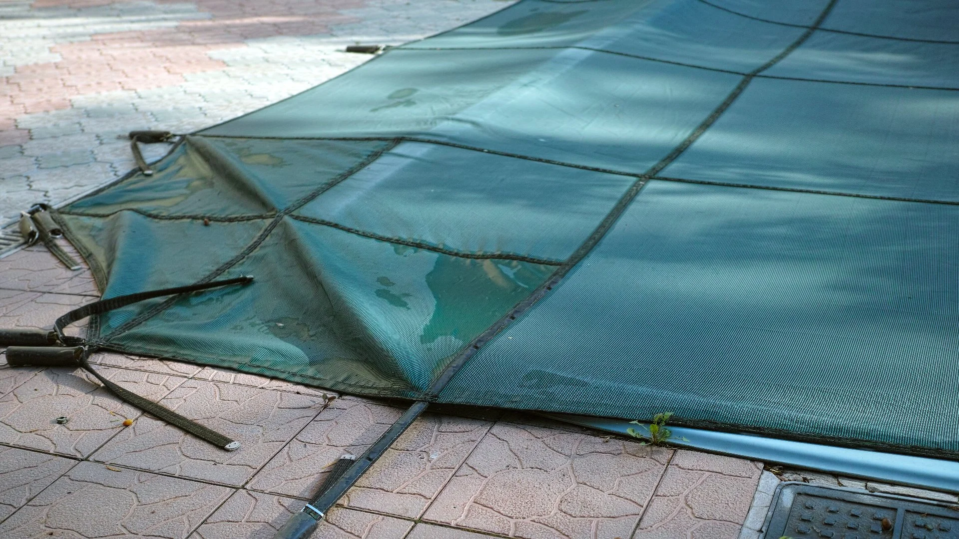 Is It Okay To Leave A Pool Uncovered In Winter?