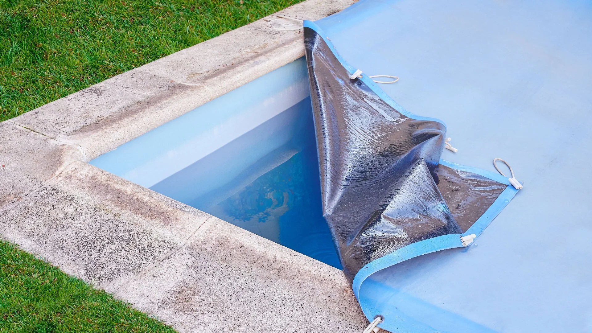 Avoid These Common Pool Closing Mistakes!