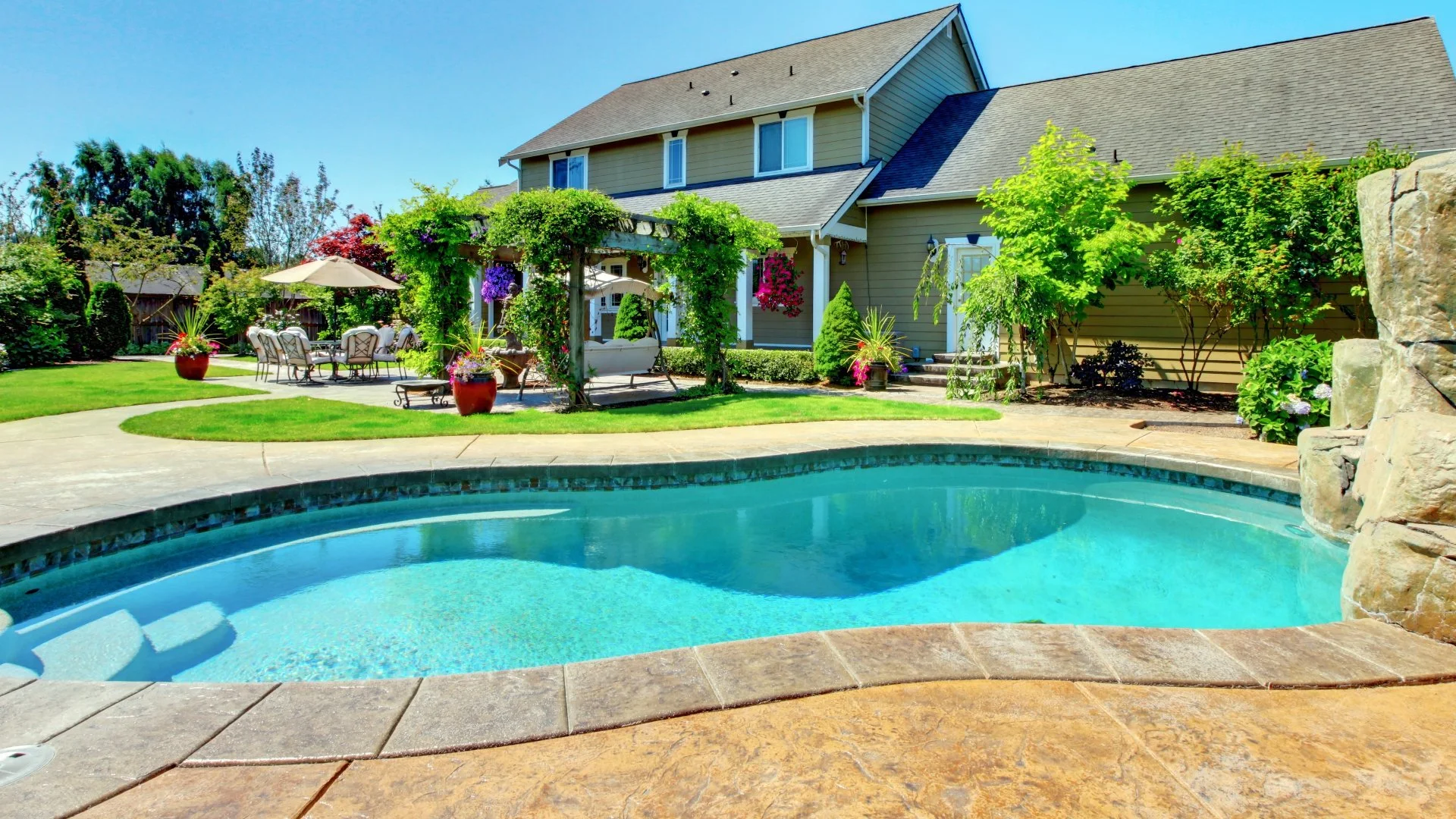 What Maintenance Is Required for a Saltwater Pool?