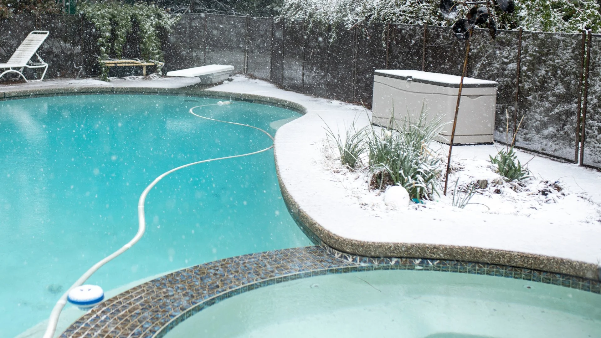 Can You Close Your Pool Yourself?