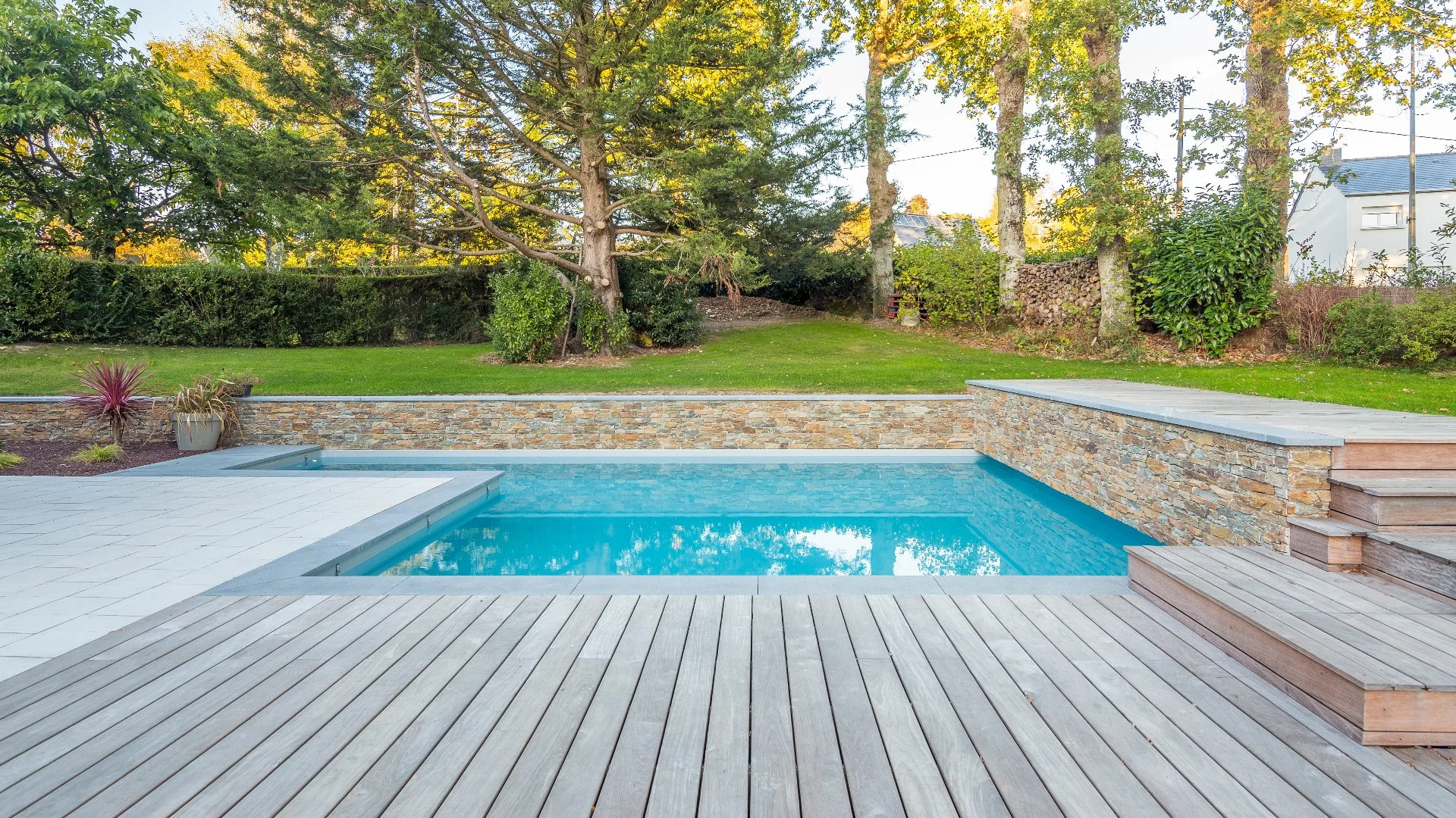 How Often Does a Gunite Pool Need to Be Resurfaced?