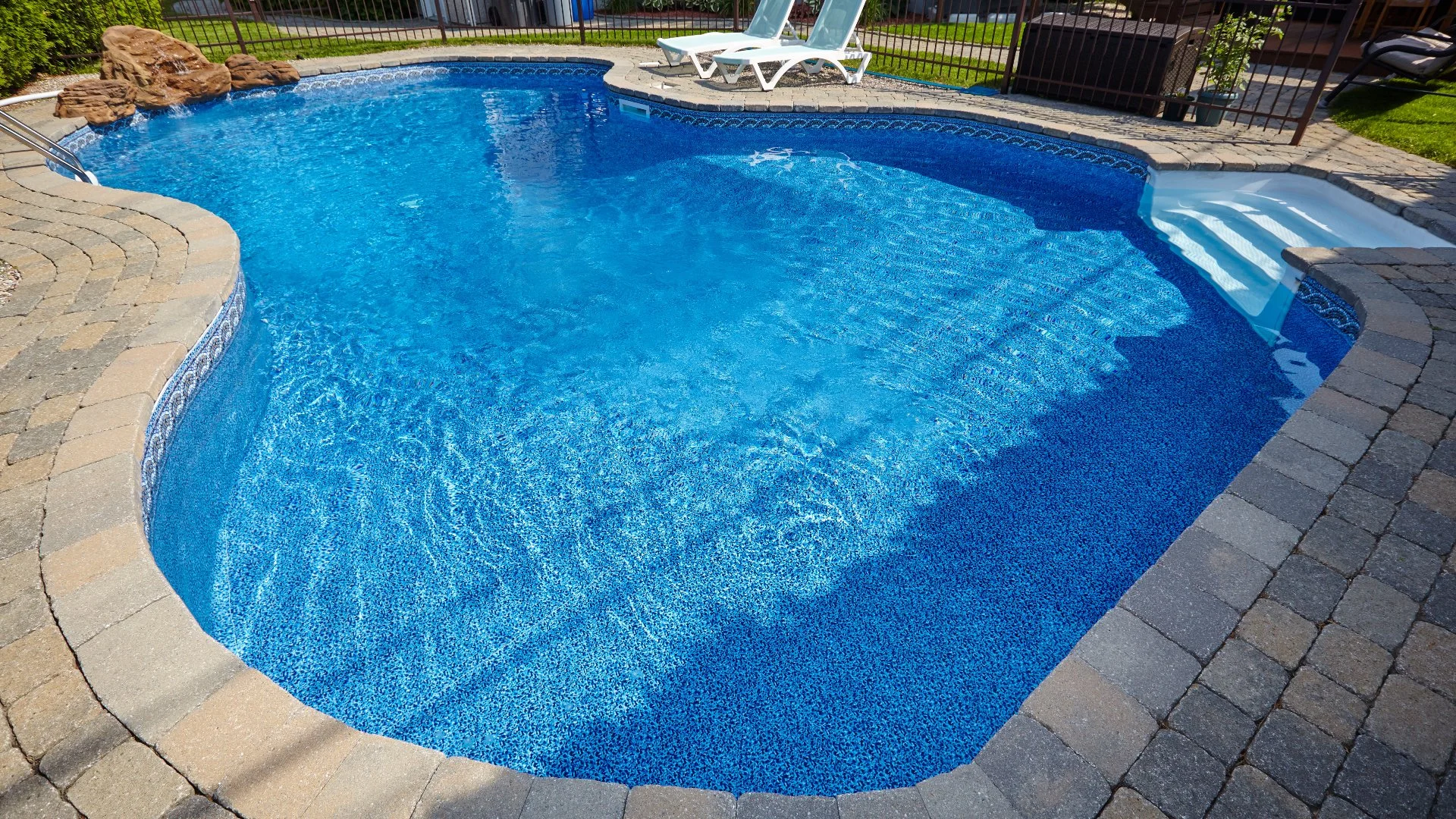 How Long Do Vinyl Inground Pools Last?