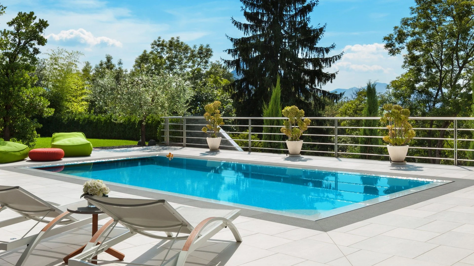 What Is the Ideal pH for a Swimming Pool?